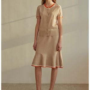 NWT Korean brand Among Flare knit Skirt - Beige Maillard